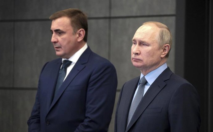 Archivo -  Vladimir Putin, presidente de Rusia, y Alexei Diumin, nuevo secretario de Consejo de Estado