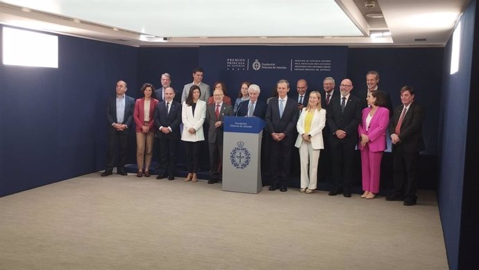 El jurado del Premio Princesa de Asturias de Cooperación Internacional 2024 reunido en Oviedo.