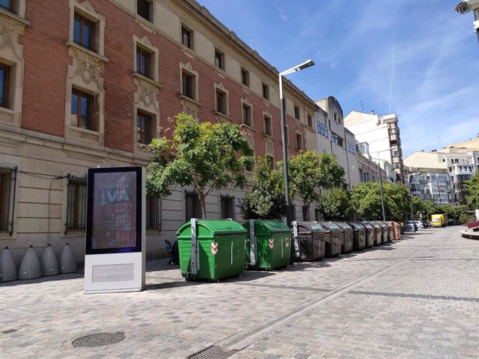 Contenedores en Bretón de los Herreros de Logroño