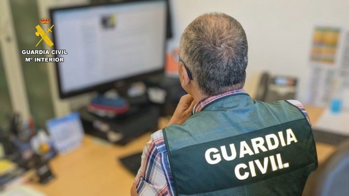 Agente de la Guardia Civil en la investigación