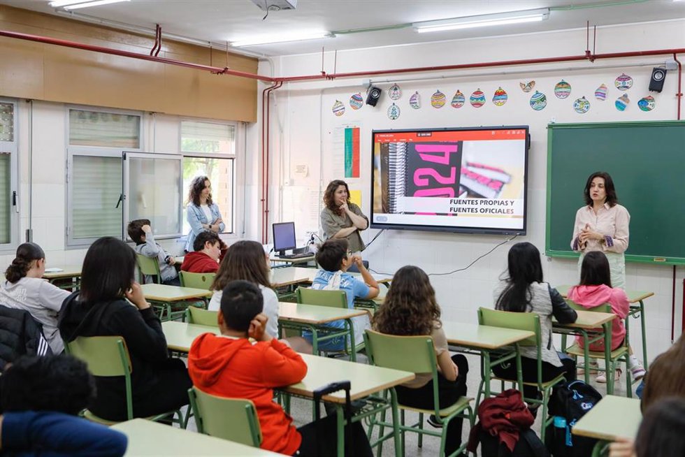 Sesión de prensa escuela en el IES Tomás Mingot