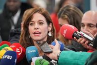 Etxebarria avisa de que no dará "ni un paso atrás ante la intolerancia" y que repondrá "de inmediato" la placa de Blanco