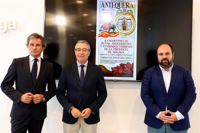 El II Encuentro de Peñas, Asociaciones y Entidades Taurinas de la provincia se celebra en el marco de la Feria de Primavera de Antequera con el impulso de la Diputación provincial de Málaga, el Ayuntamiento de Antequera y Taurina de Buendía SL