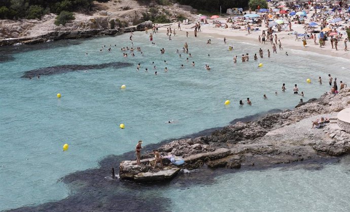 Archivo - Una playa en Mallorca.