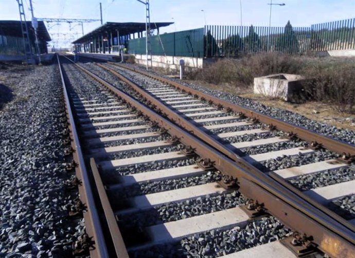 Andenes de la estación de Salteras.