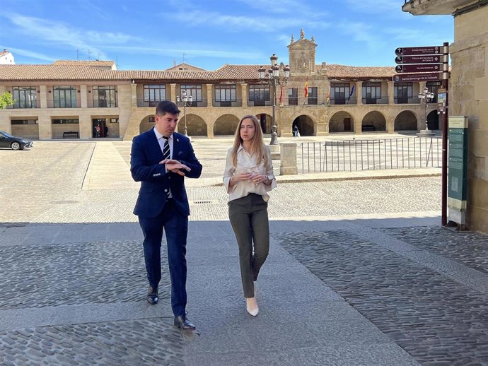 Fernández Cornago considera "prioritario" el contacto con los municipios para conocer "sus necesidades de primera mano"