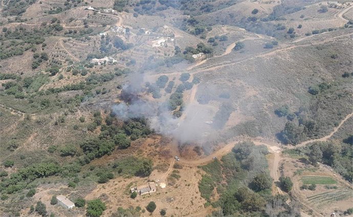 Declarado un incendio en el paraje Arroyo la Cala de Mijas.