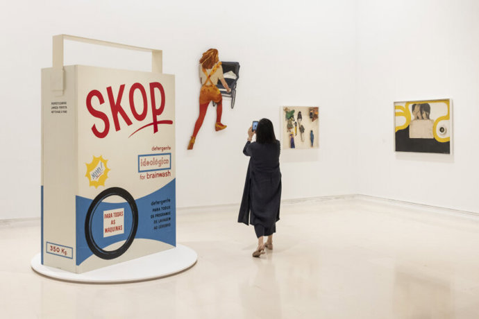 La mostra 'El Poder Amb què Saltem Juntes. Dones Artistes A Espanya I Portugal Entre La Dictadura I La Democràcia' a l'IVAM