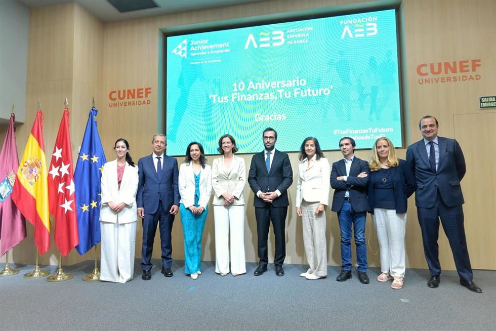 10 Aniversario Del Programa De Educación Financiera 'Tus Finanzas, Tu Futuro' Organizado Por La Fundación De La AEB.