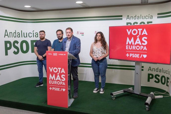 El secretario de Fondos Europeos del PSOE de Almería, Ismael Gil Salmerón.