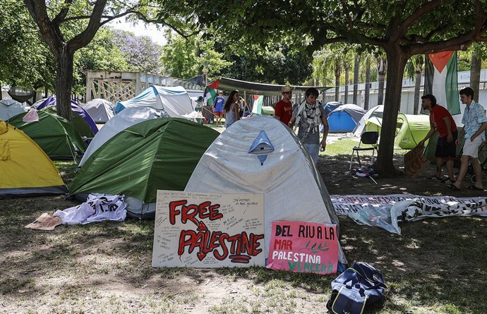Acampada per Palestina en la Universitat Politcnica de Valncia (UPV)