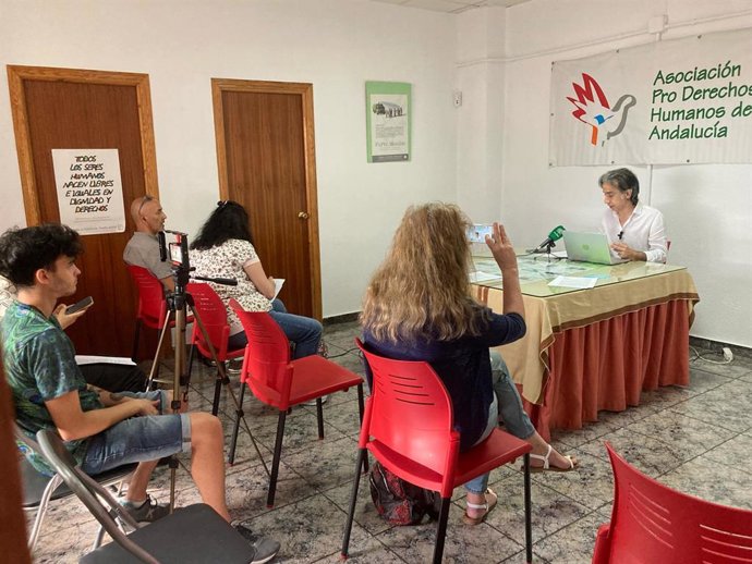 Presentación del informe 'Radiografía del acceso a los servicios sociales en el ámbito penitenciario en la provincia de Córdoba' de Apdha.