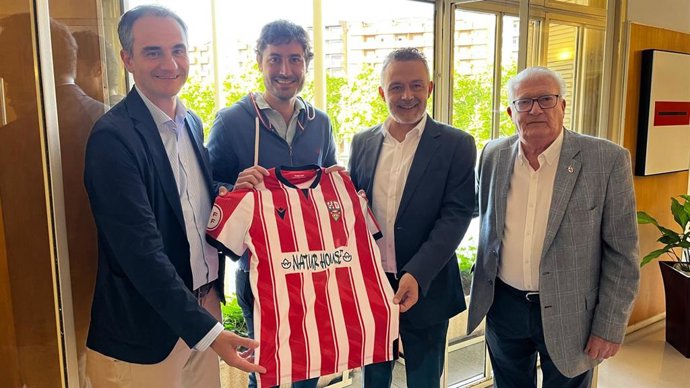 El Ayuntamiento habilitará una fan zone infantil y familiar este domingo en las inmediaciones de Las Gaunas