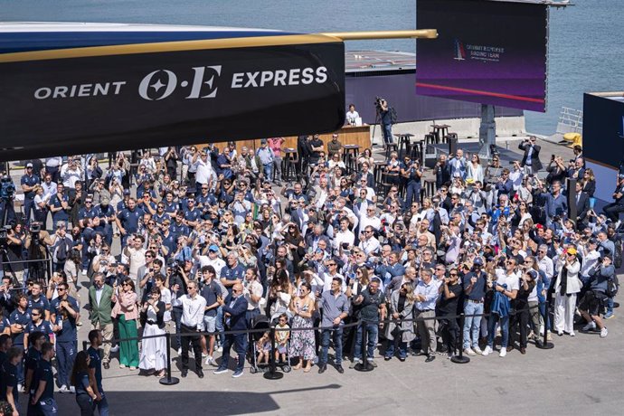 Orient Express Racing Team bautiza su AC75