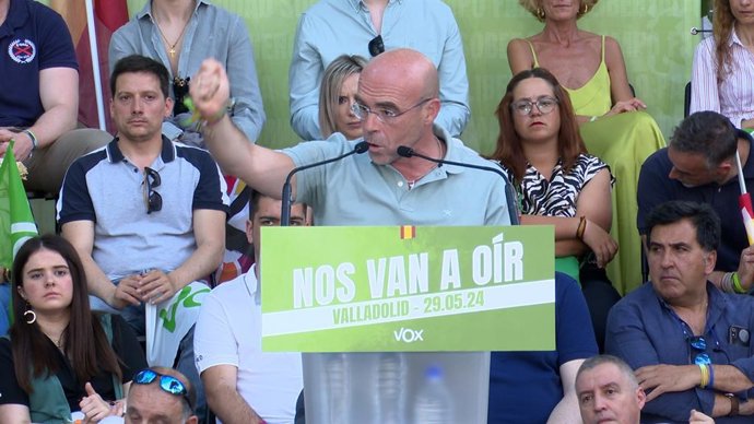 El cabeza de lista de Vox al Parlamento Europeo, Jorge Buxadé, en un acto en Valladolid