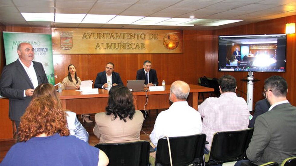 Jornada de formación titulada 'Sequía, cambio climático y ciclo urbano del Agua' organizada por la FAMP.
