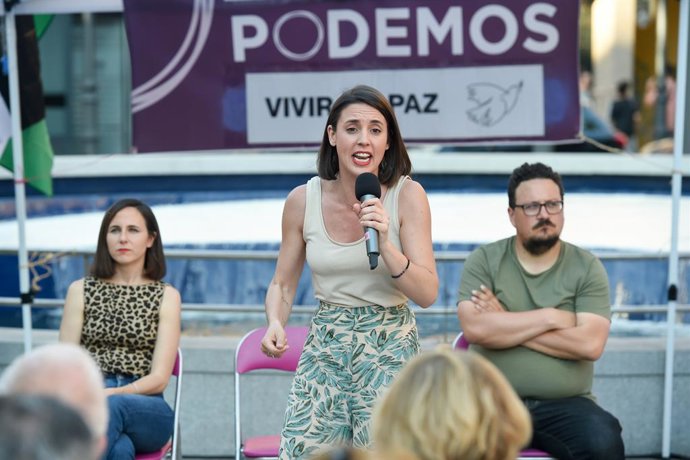 La candidata de Podemos a las elecciones europeas, Irene Montero, durante un acto de campaña del partido, en la Plaza de la Policía Nacional, a 29 de mayo de 2024, en Leganés, Madrid (España). Este acto se enmarca en la campaña electoral de Podemos para