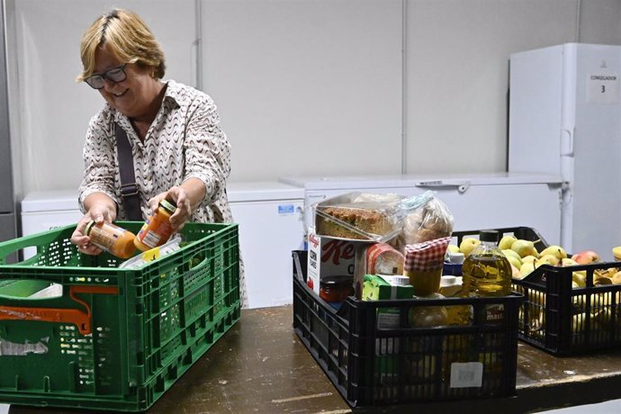 Archivo - Los bancos de alimentos alertan del aumento de la pobreza en el último año.