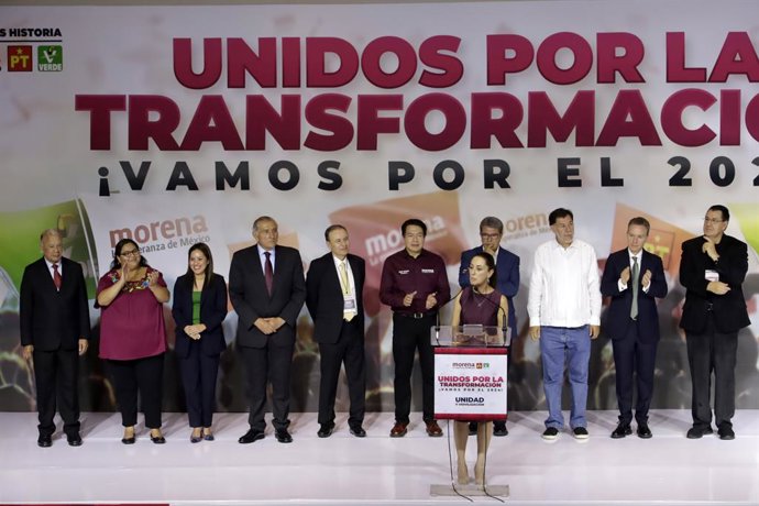 Archivo - 06 September 2023, Mexico, Mexico City: Former head of government of Mexico City Claudia Sheinbaum celebrates her appointment as the 2024 presidential candidate for the ruling Morena party during a press conference. 