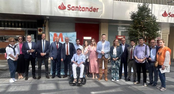 Jornada del Día Mundial de la Esclerosis Múltiple en las calles de Valladolid.