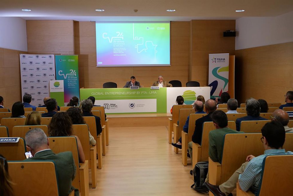 El rector Teodomiro López y Diego Vera, director general de la Fguma, han presentado los contenidos de esta edición.