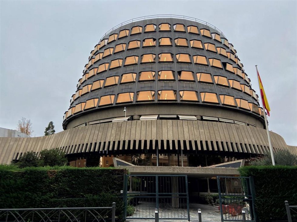 Archivo - Fachada del edificio del Tribunal Constitucional, en Madrid.