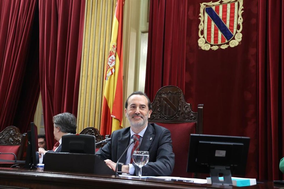 Archivo - El presidente del Parlament, Gabriel Le Senne, durante un pleno.