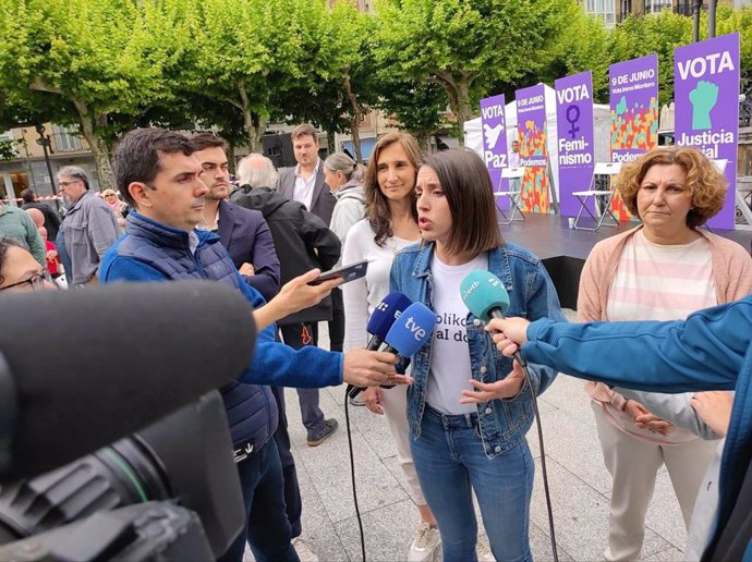 La candidata de Podemos, Irene Montero, en un acto en Irun