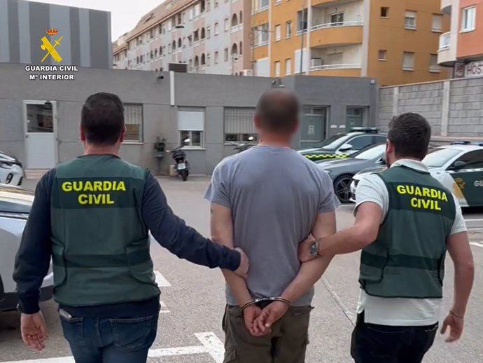 Uno de los detenido por trata de seres humanos en Torrevieja