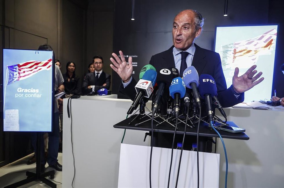 El expresidente de la Generalitat valenciana, Francisco Camps, tras ser absuelto