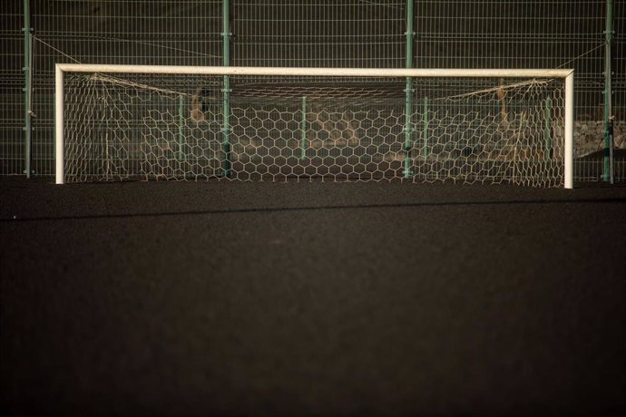 Archivo - La portería del campo de fútbol de Las Manchas en El Paso, La Palma (Canarias).