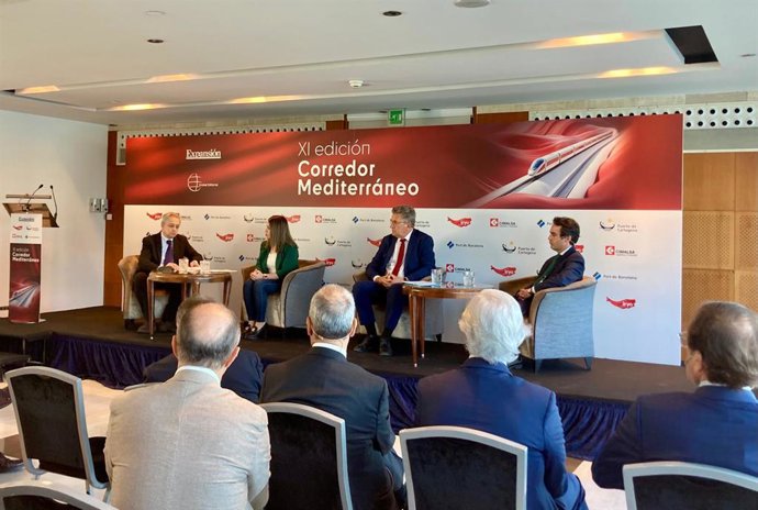 Taula redona en l'11 trobada del Corredor Mediterrani del diari 'Expansión'