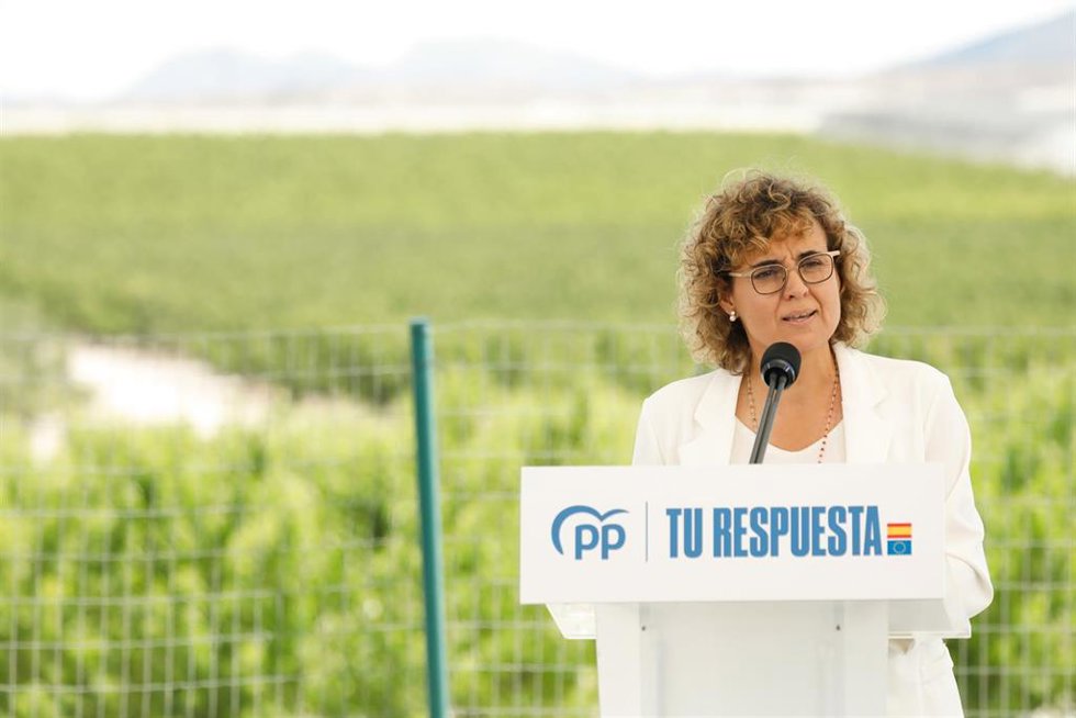 La candidata del PP a las elecciones europeas, Dolors Montserrat, en una imagen de archivo
