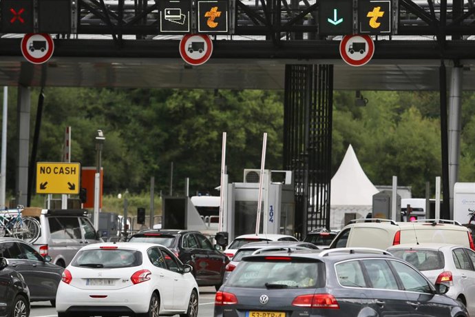Archivo - Retenciones en la frontera con Francia, en Irun y Biriatou, a 11 de agosto de 2022, en Irun