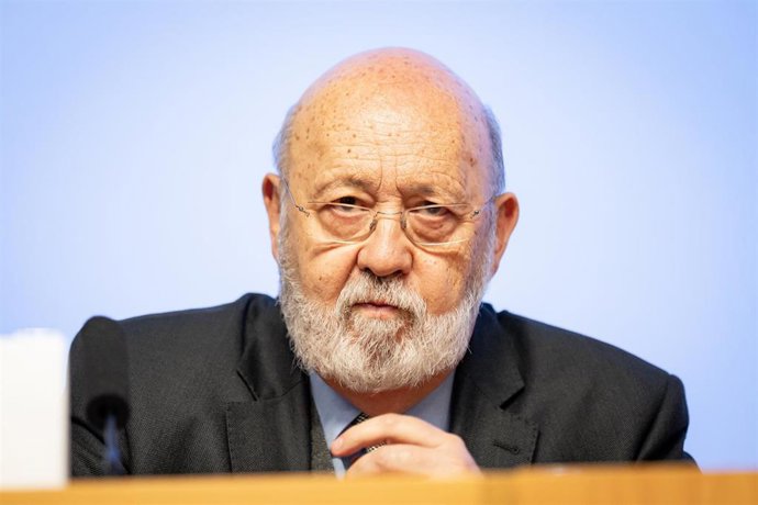 Archivo - El presidente del CIS, José Félix Tezanos, a 11 de enero de 2024, en Madrid (España). 