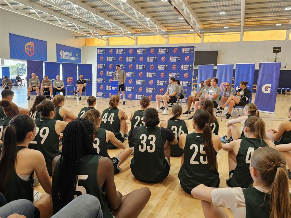 El Hospital Quirónsalud Málaga, servicio médico del The Embassy Training Center, está presente en el campus Basketball Without Borders