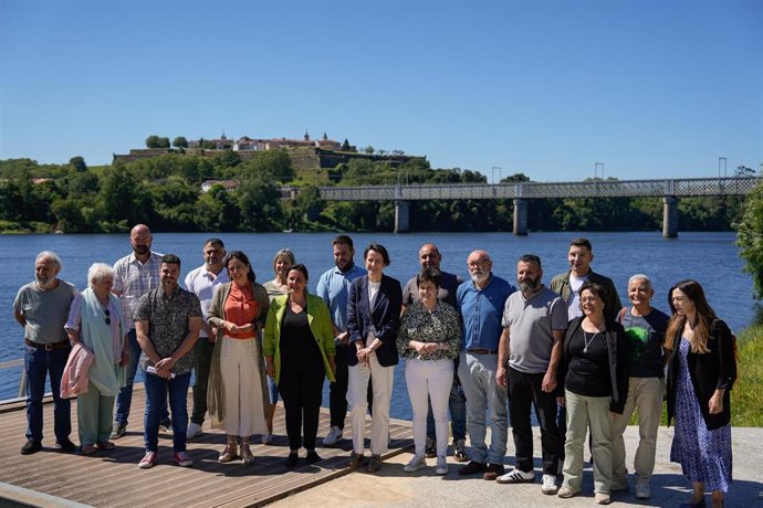 La portavoz nacional del BNG, Ana Pontón, y la candidata a las europeas, Ana Miranda, en un acto en Tui (Pontevedra), en el marco de la campaña de las elecciones del 9 de junio de 2024.