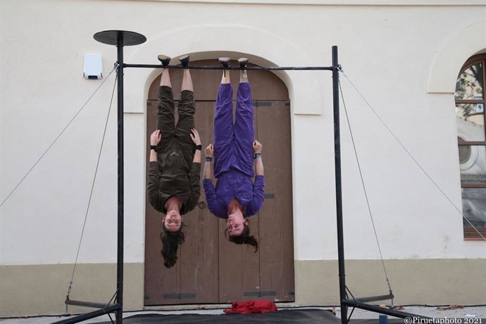 Archivo - Imagen de archivo de un espectáculo del festival Contorsions