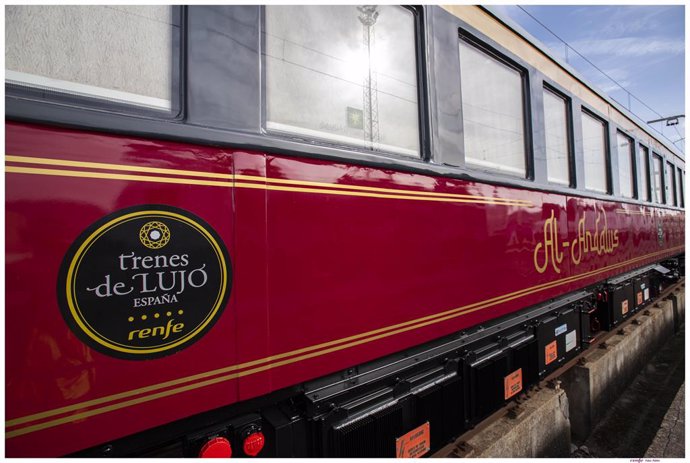 Archivo - El tren turístico de lujo Al Andalus comienza su nueva temporada este domingo con nueva imagen.