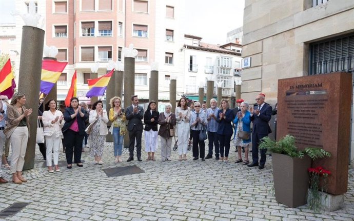 Acto de reconocimiento a las víctimas del franquismo en Álava