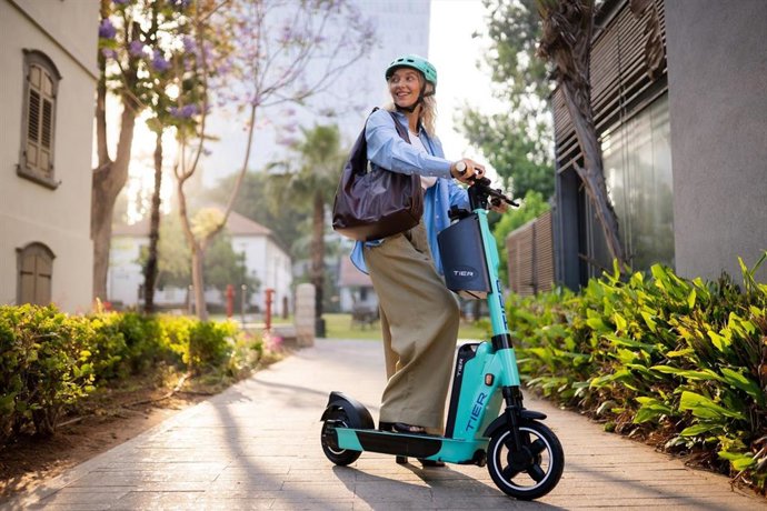 Archivo - Patinete eléctrico AYUNTAMIENTO DE SANTA CRUZ DE TENERIFE (Foto de ARCHIVO) 28/4/2024