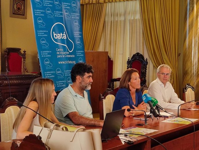 Presentación del estudio diagnóstico titulado 'Turismo y Agenda 2030 en Córdoba: un compromiso con la sostenibilidad', que analiza las percepciones de directivos de 109 empresas turísticas de Córdoba y provincia sobre la adopción de prácticas sostenibles.