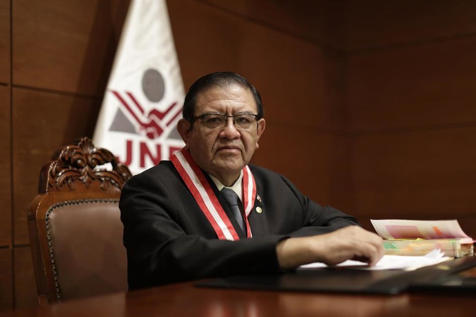 Archivo - El presidente del Jurado Nacional Electoral de Perú, Jorge Luis Salas Arenas