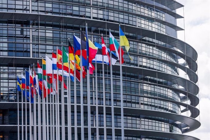 Banderas en la sede del Parlamento Europeo en Estrasburgo