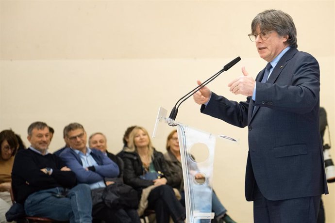 Archivo - El presidente del Consell de la República, Carles Puigdemont, interviene durante la constitución de la Asamblea Territorial del Consell de la República, a 2 de marzo de 2024