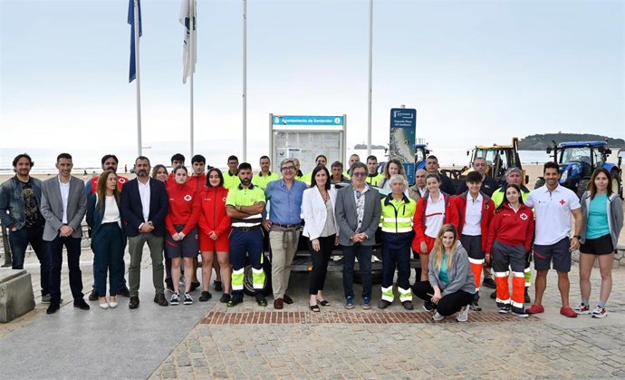 Presentación del servicio de salvamento y socorrismo y del dispositivo especial de limpieza en playas