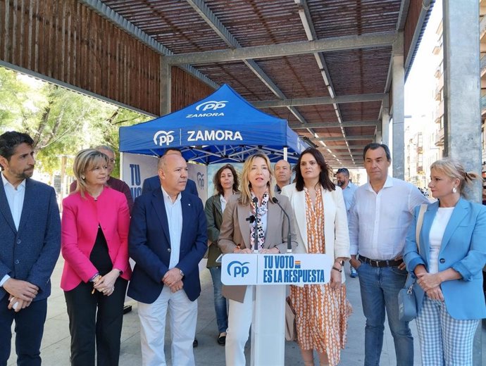 La portavoz del Grupo Popular en el Senado, Alicia García Rodríguez, en un acto del PP en Zamora.