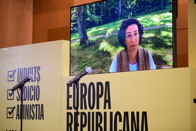 La secretaria general de ERC, Marta Rovira, en su intervención en el acto en Vic (Barcelona)