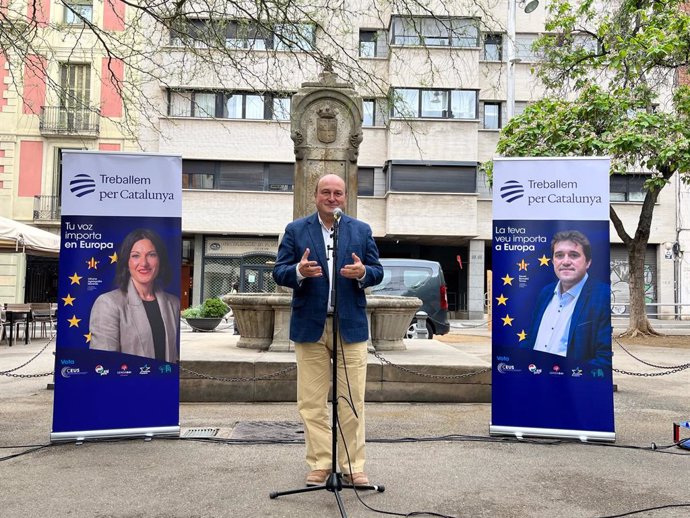 Andoni Ortuzar en un acte de campanya a Barcelona