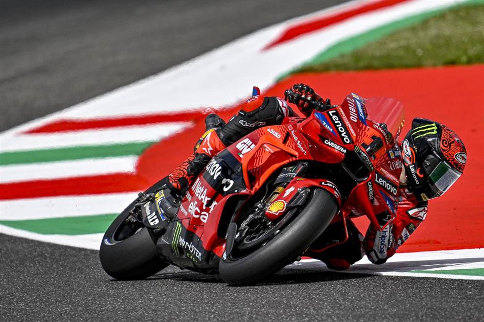 01 BAGNAIA Francesco (ita), Ducati Lenovo Team, Ducati Desmosedici GP24, action during the 2024 MotoGP Grand Premio dItalia Brembo, Italien GP, on the Mugello circuit, from May 31 to June 2nd, in Italy - Photo Studio Milagro / DPPI